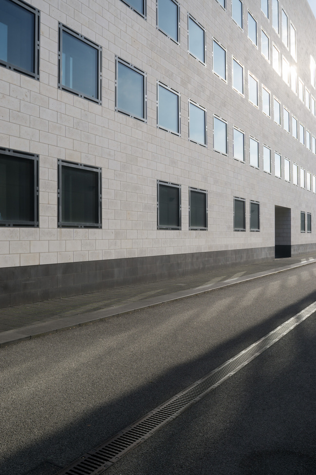 Perspektivaufnahme der rückseitigen Außenfassade der Bundesanwaltschaft  Perspektivaufnahme der rückseitigen Außenfassade der Bundesanwaltschaft